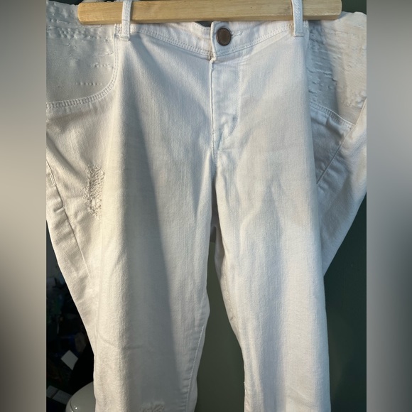 Jordache Size 16 white jeans - Picture 3 of 6